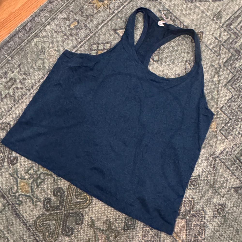 Swiftly Tech Racerback Tank Top 2.0
Waist Length